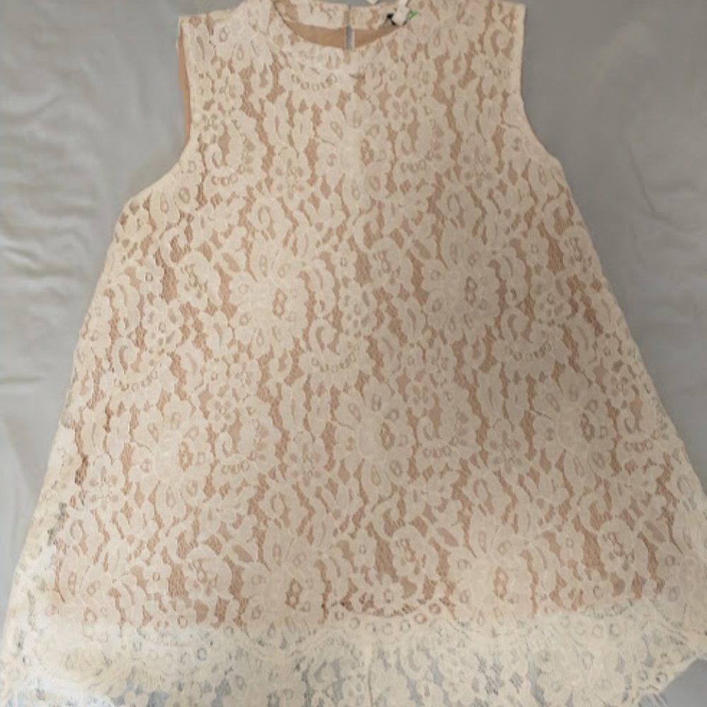 NWT Lace Top w/Beige Lining SZ XL